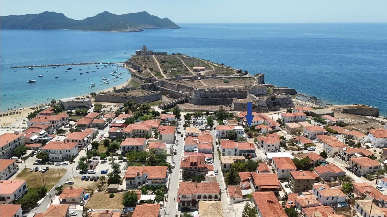 Οικόπεδο 162τ.μ.  - 2