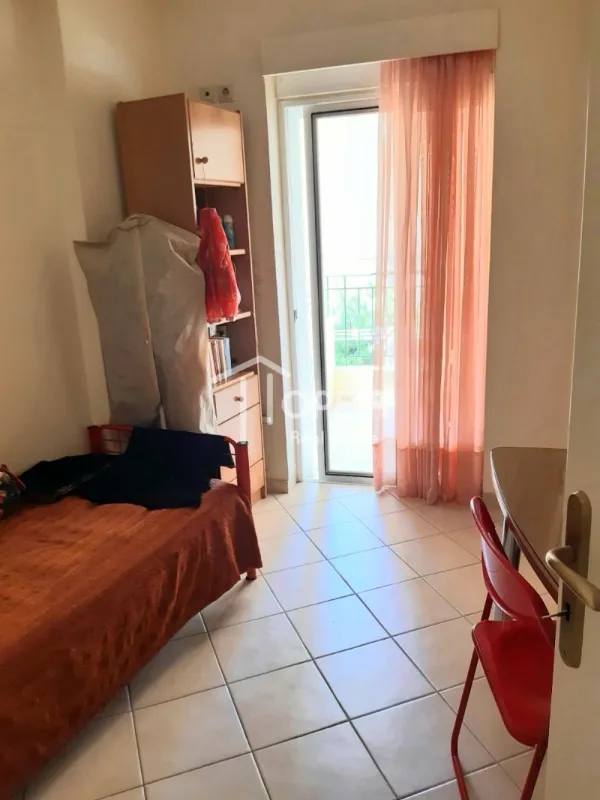 Standalone residential building 230m²  - 5