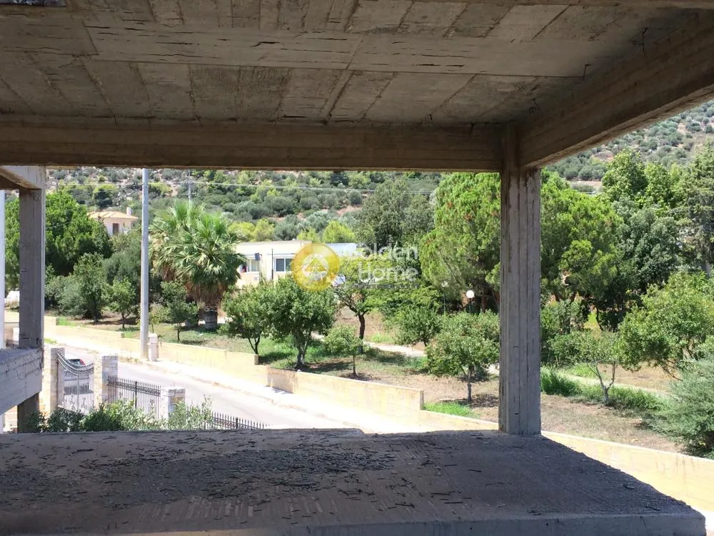 Other ..  335m²  - 5