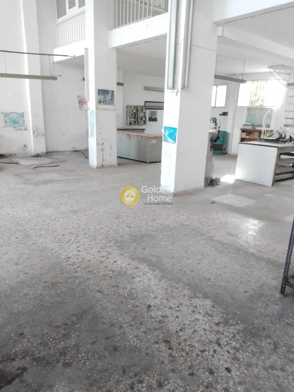 Shop 310m²  - 4