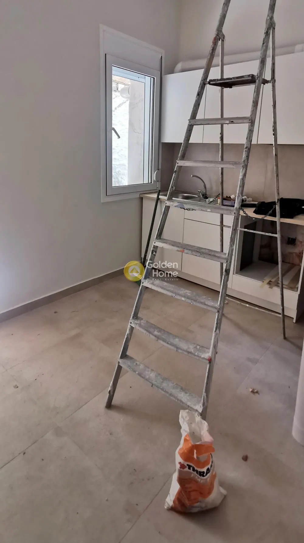 Άλλο..  220τ.μ.  - 2