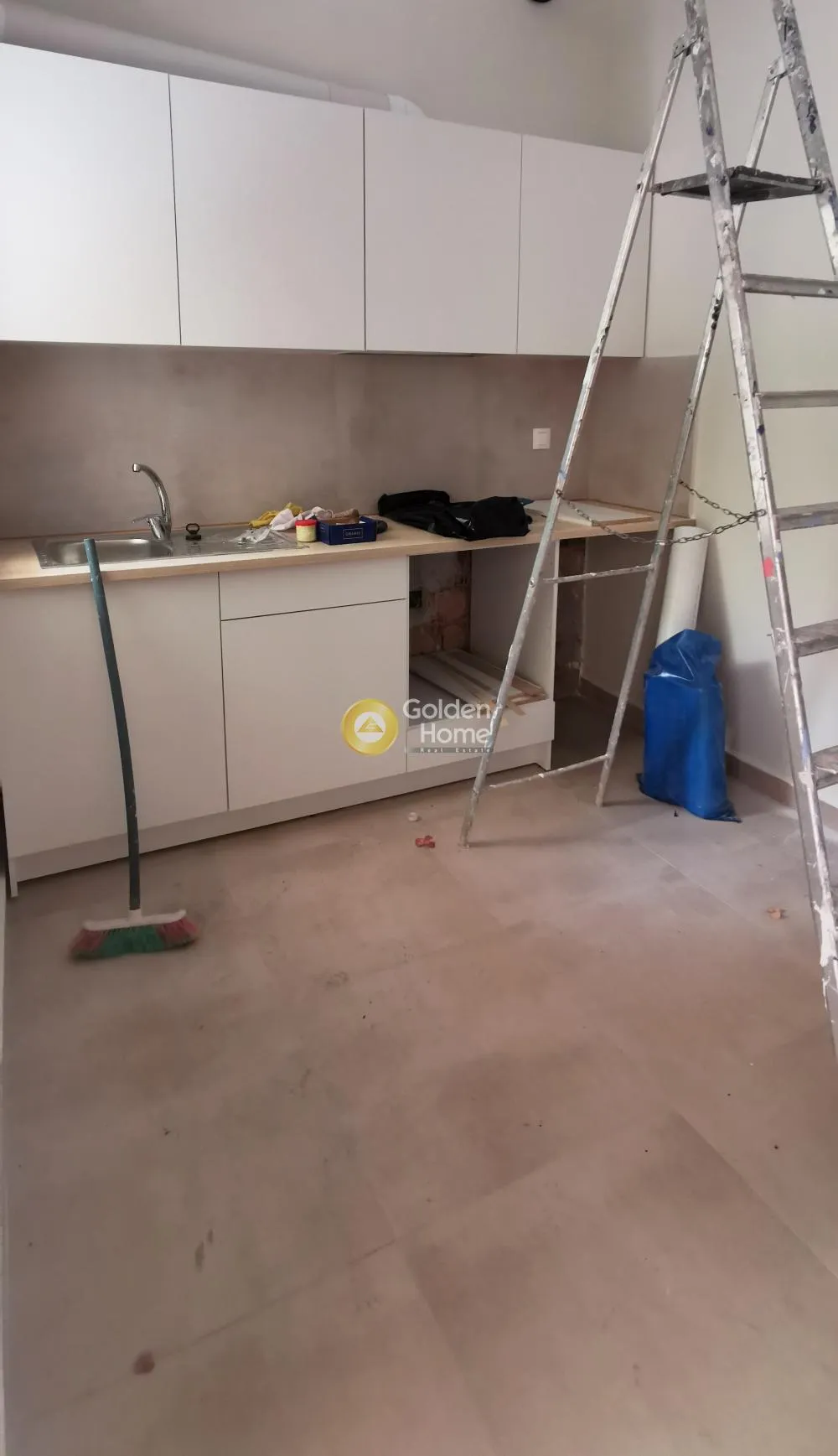 Άλλο..  220τ.μ.  - 3