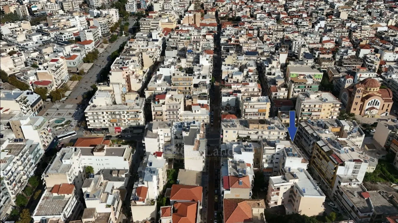 Κατάστημα 210τ.μ.  - 4