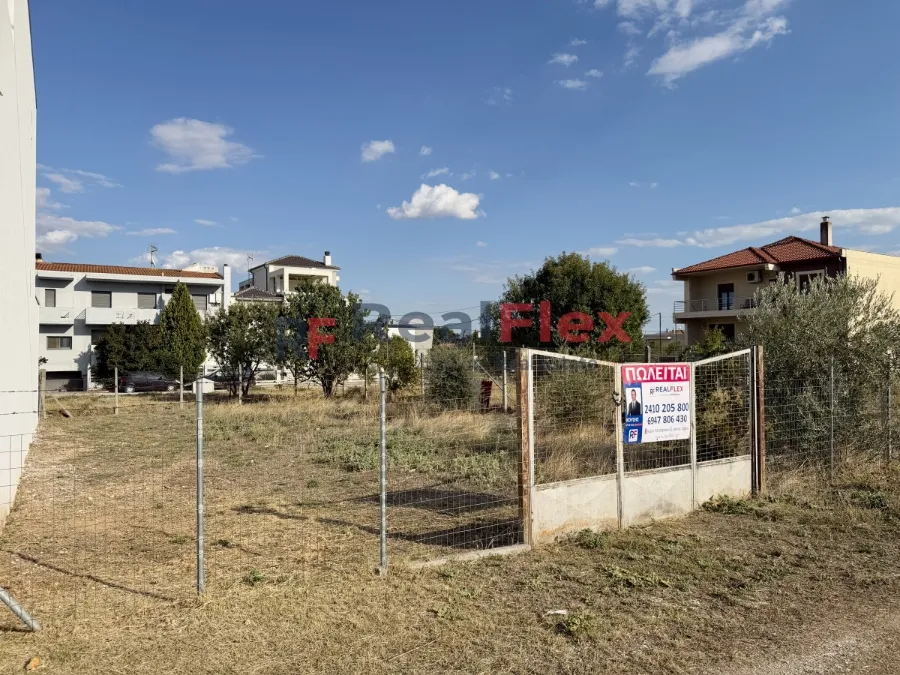 Οικόπεδο 270τ.μ.  - 5