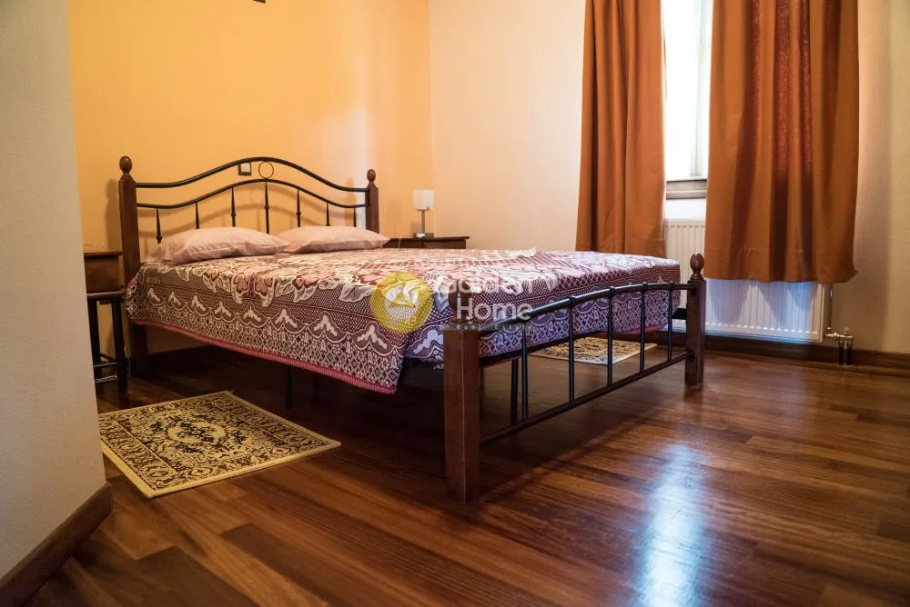 Detached house 350m²  - 5