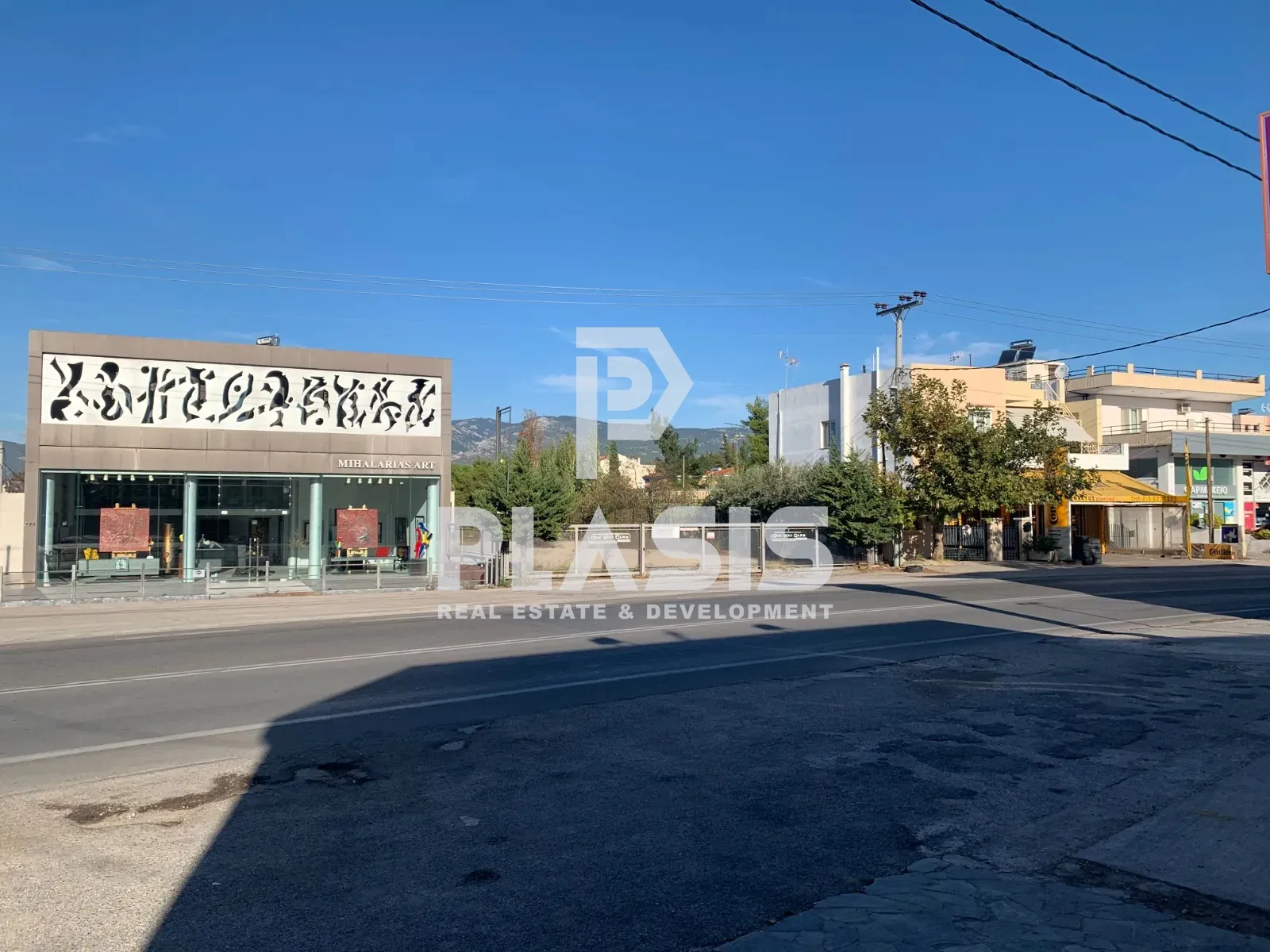 Οικόπεδο 520τ.μ.  - 3