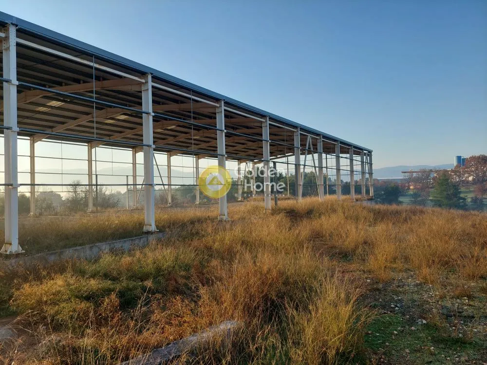 Other .. 1500m²  - 3