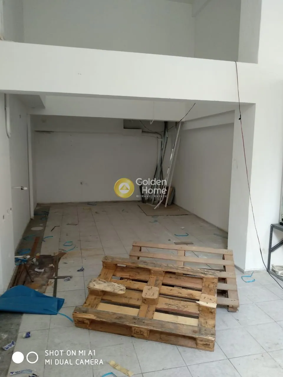 Κατάστημα 425τ.μ.  - 3