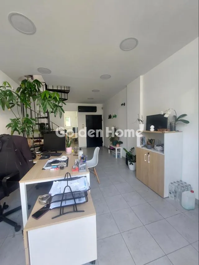 Shop 210m²  - 3