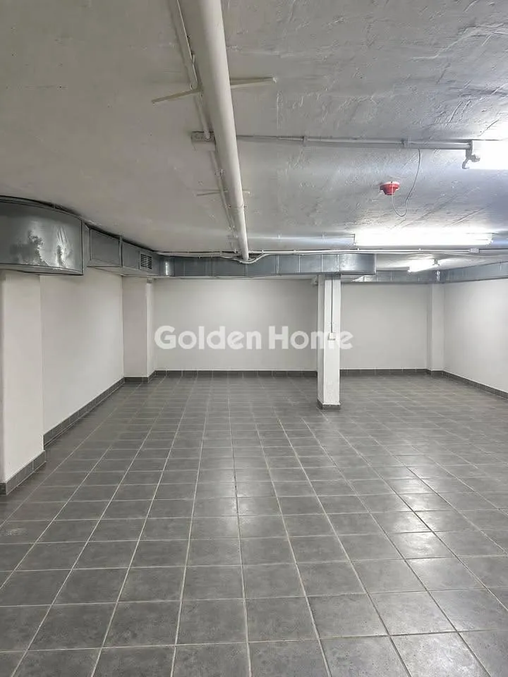 Shop 220m²  - 4