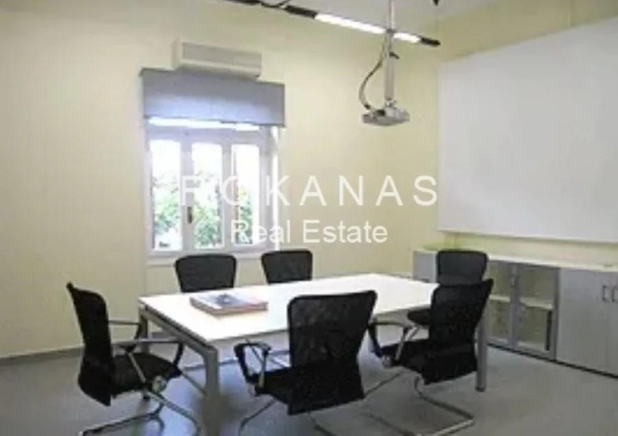 Κατάστημα 218τ.μ.  - 3