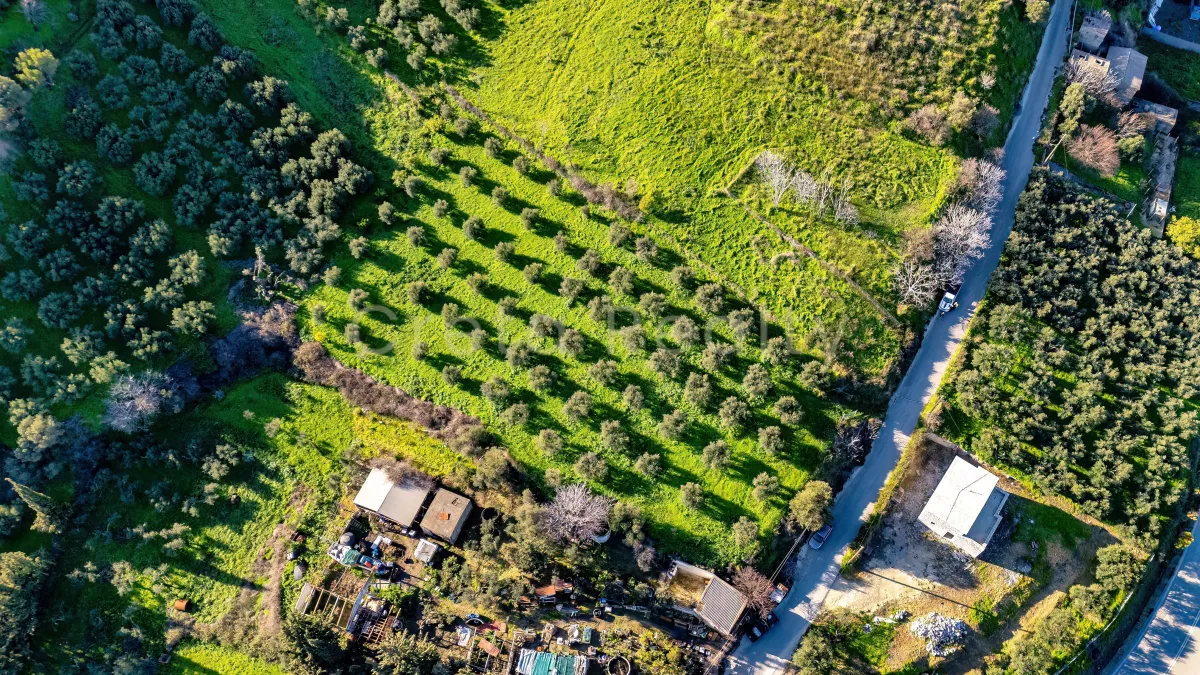Plot 3863m²  - 3