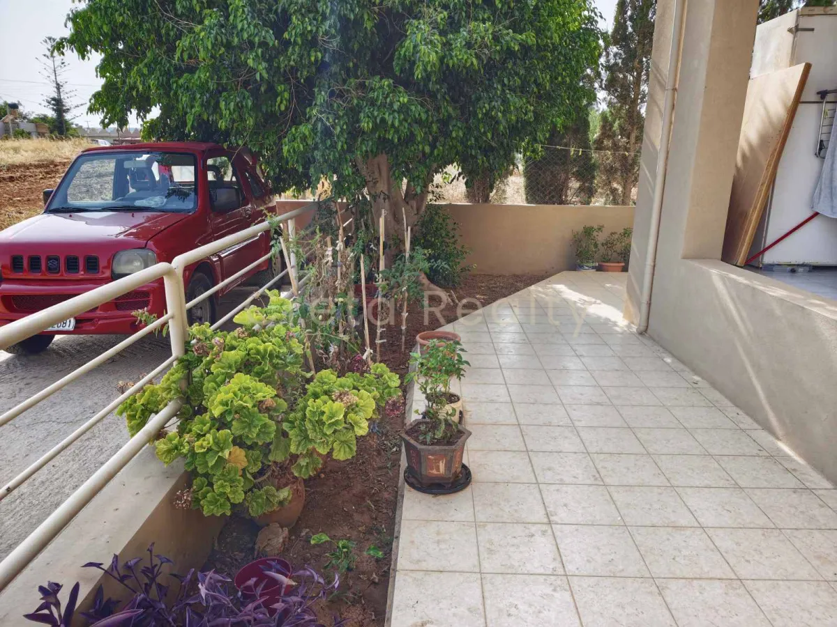 Other ..  200m²  - 5