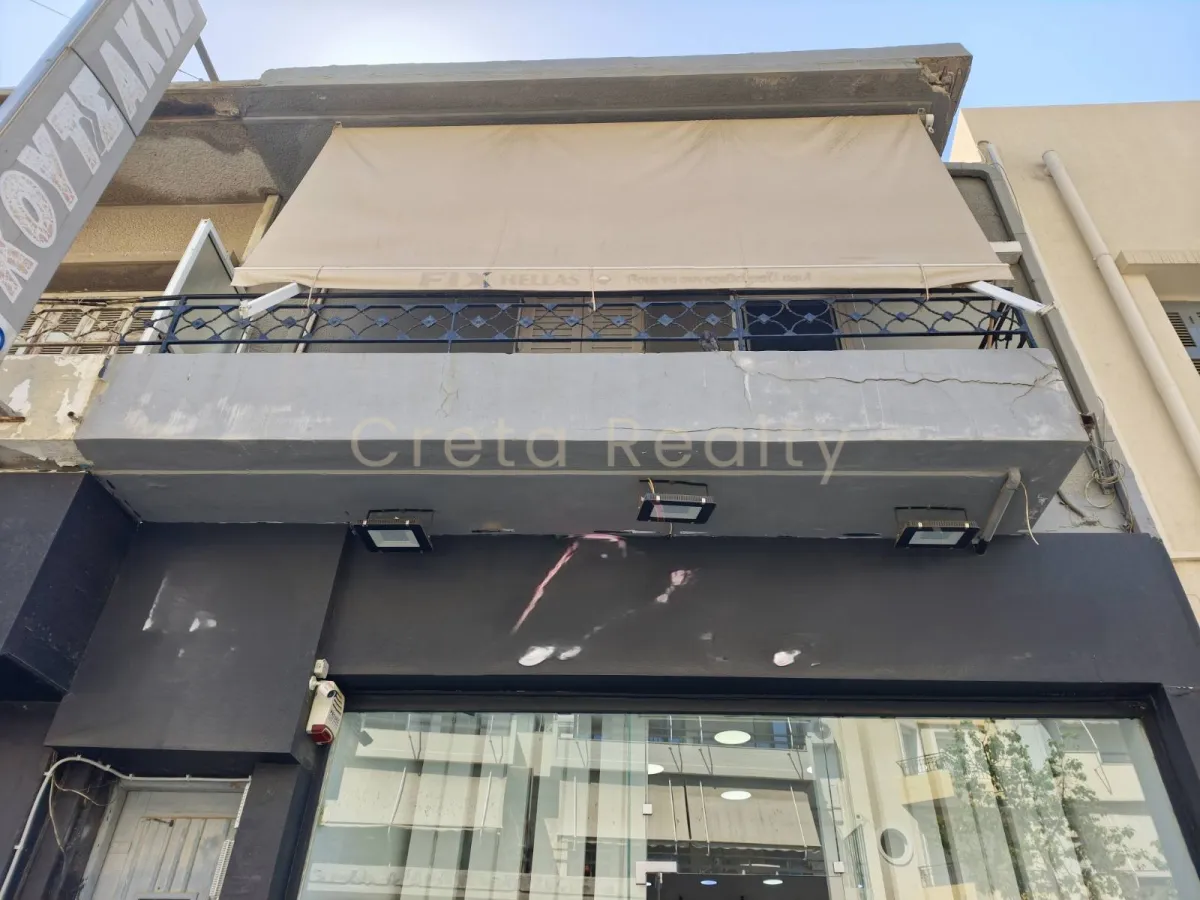 Standalone residential building 260m²  - 3