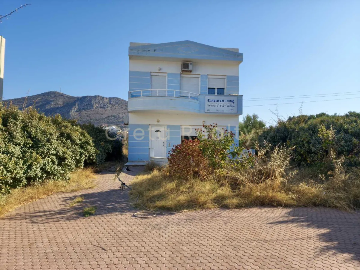 Standalone residential building 230m²  - 2