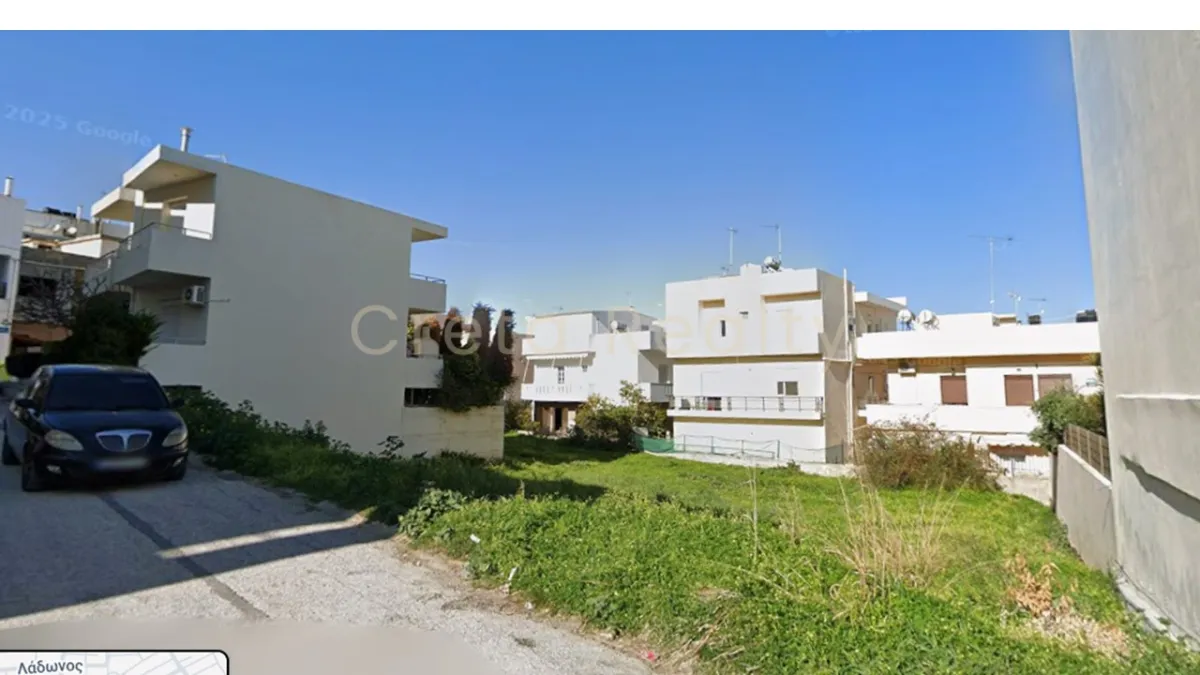 Plot 250m²  - 3