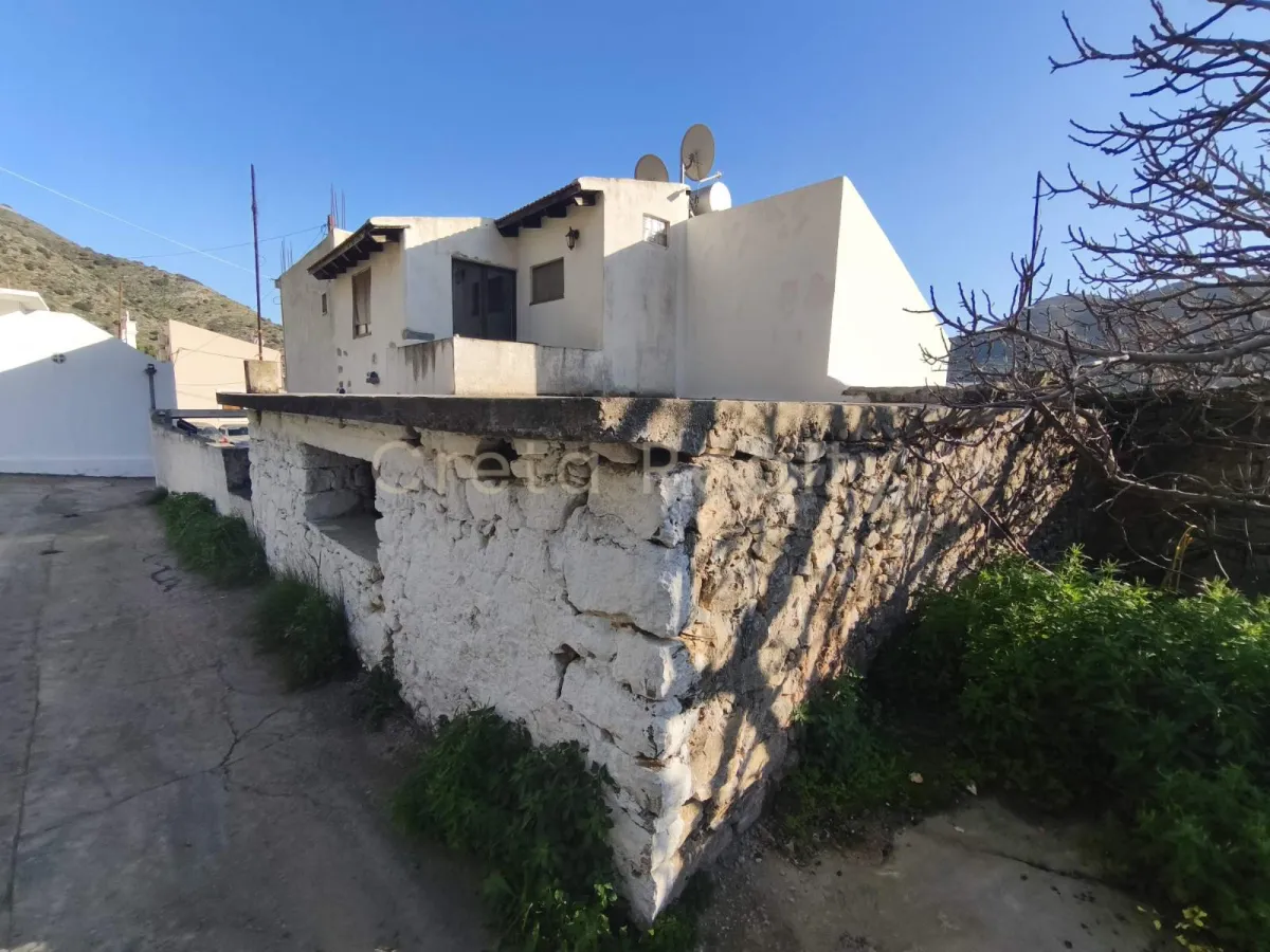Αυτόνομο κτήριο κατοικιών 60τ.μ.  - 2