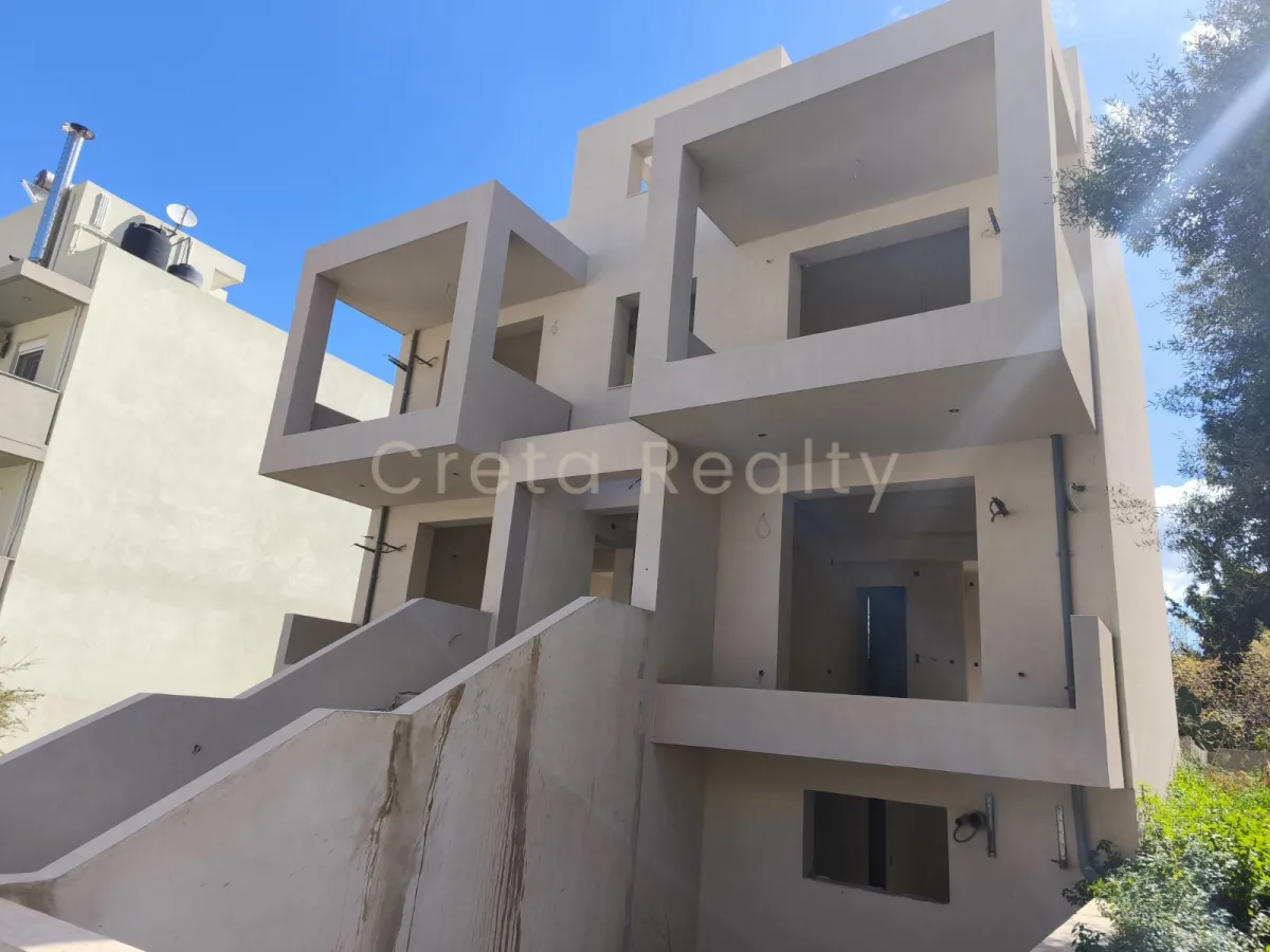 Αυτόνομο κτήριο κατοικιών 240τ.μ.  - 5