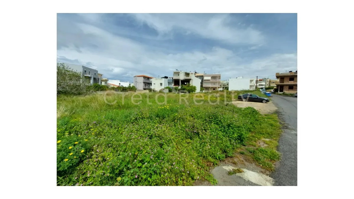 Plot 949m²  - 3