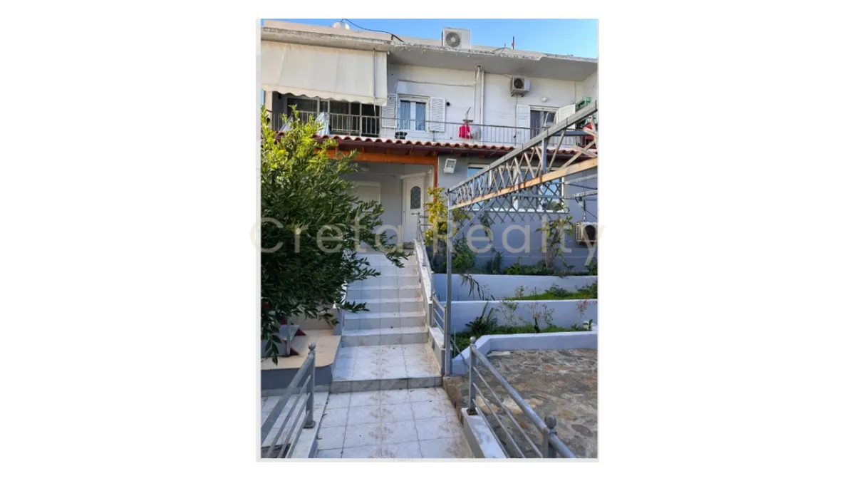 Αυτόνομο κτήριο κατοικιών 247τ.μ.  - 2