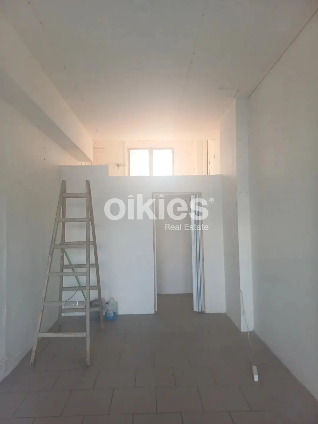 Κατάστημα 38τ.μ.  - 2