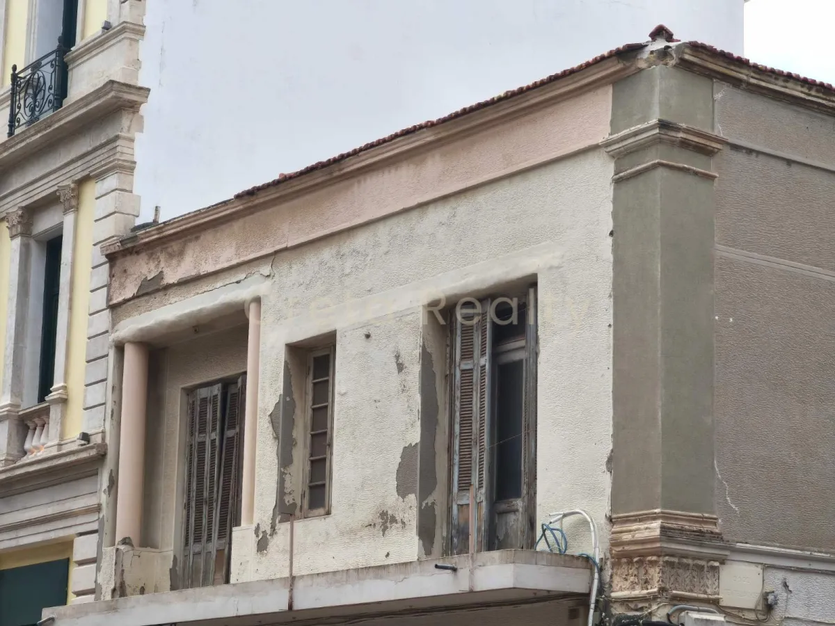 Αυτόνομο κτήριο γραφείων 372τ.μ.  - 2