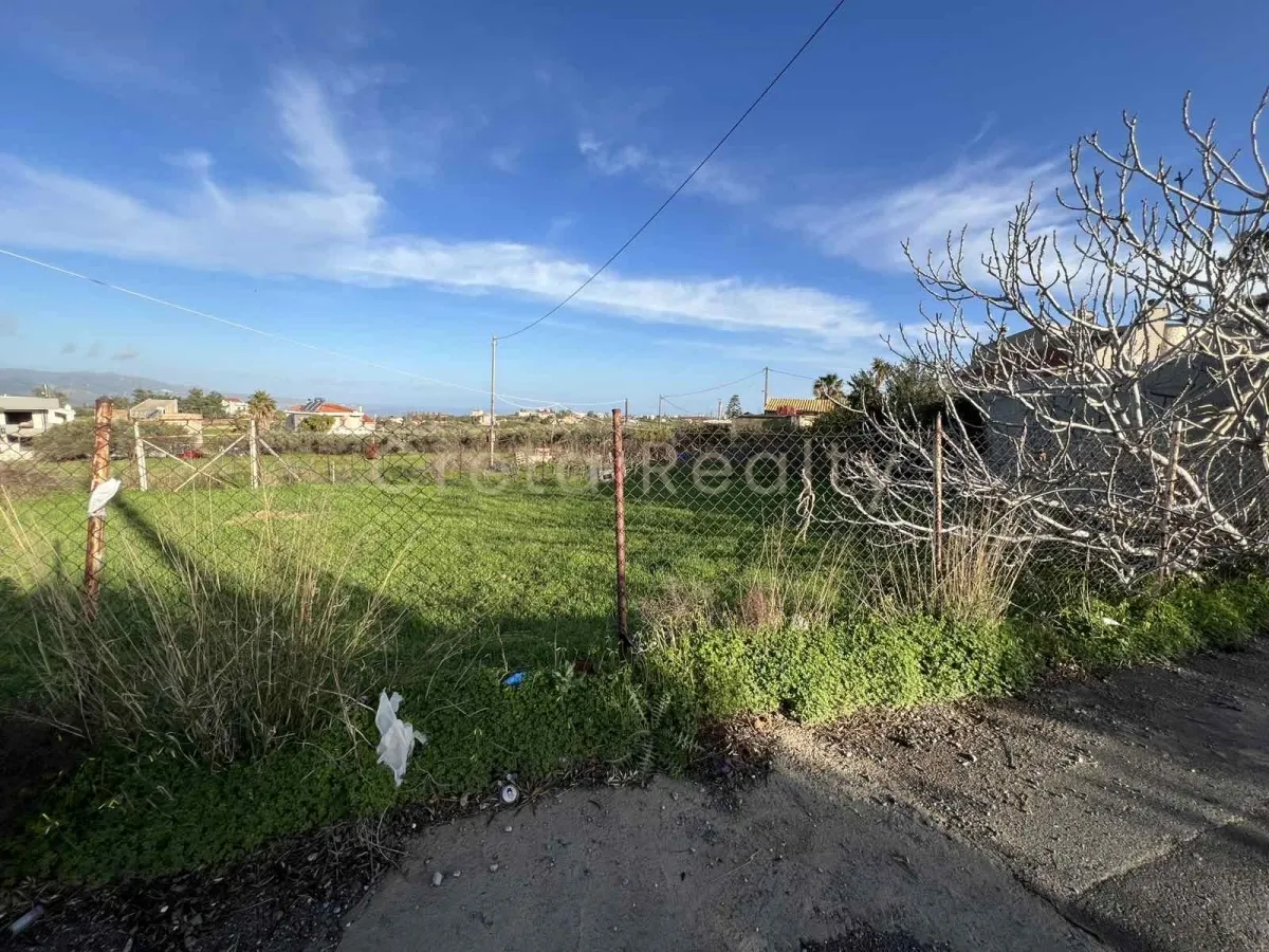 Plot 215m²  - 3