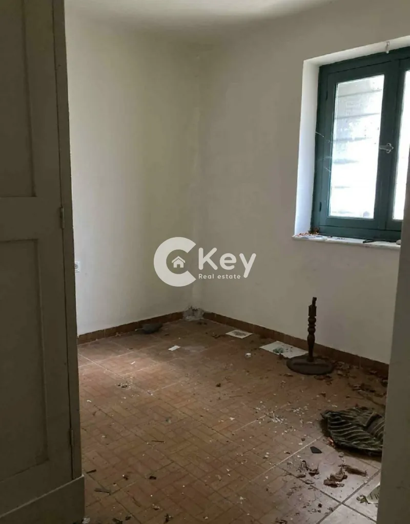 Detached house 558m²  - 2