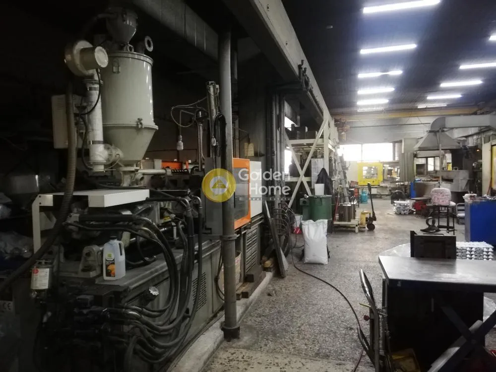 Άλλο.. 1100τ.μ.  - 2
