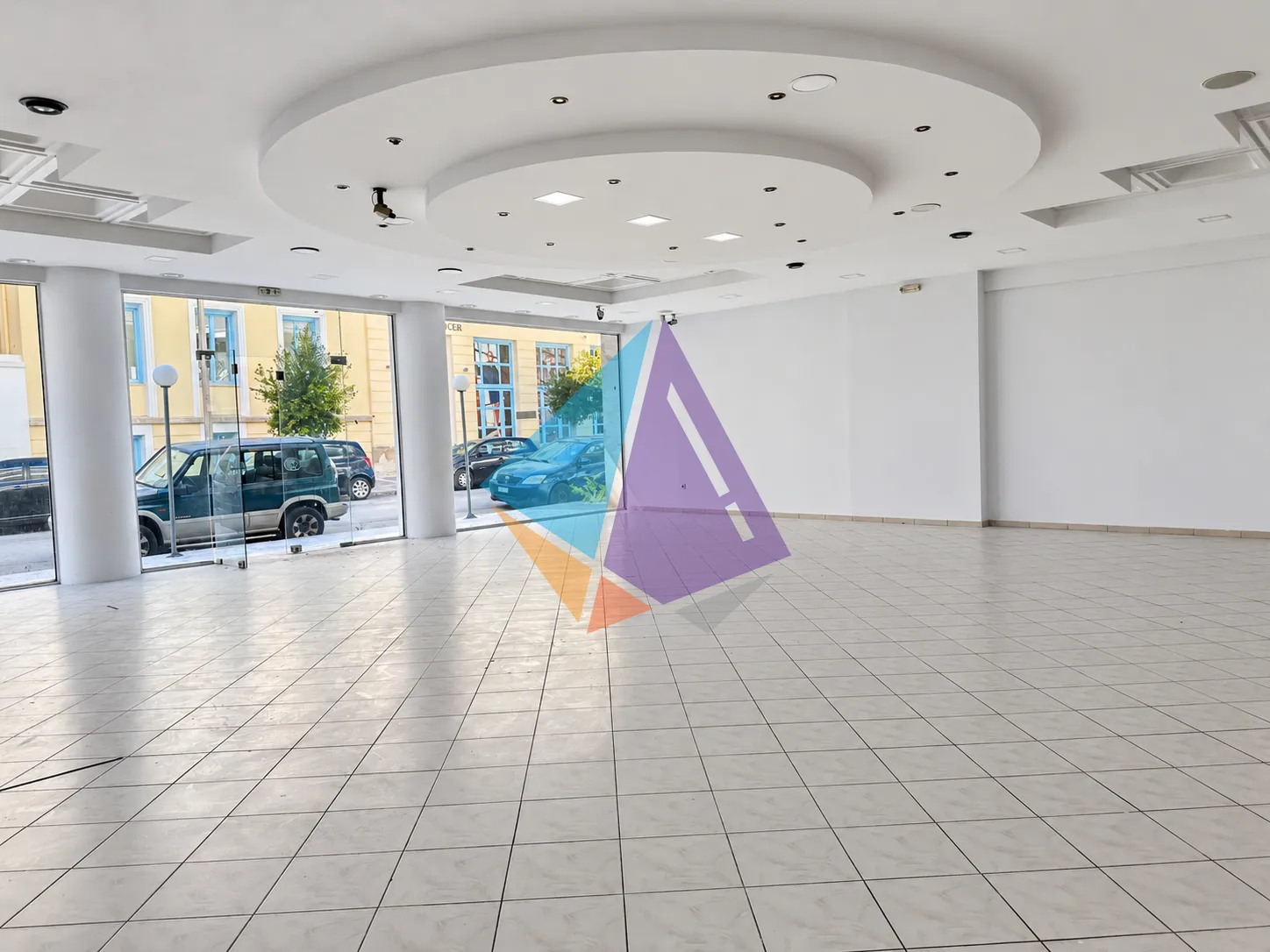 Shop 310m²  - 2