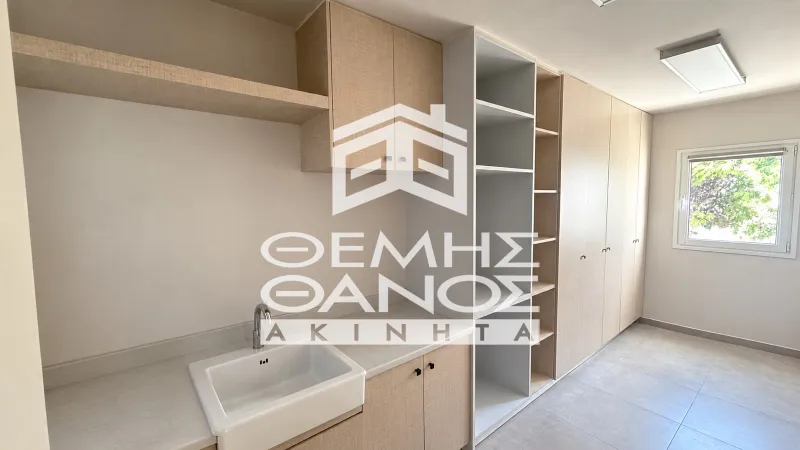 Διαμέρισμα 180τ.μ.  - 3