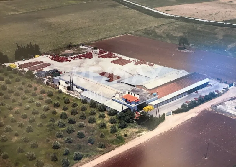 Βιοτεχνικοί / Βιομηχανικοί χώροι 3347τ.μ.  - 2
