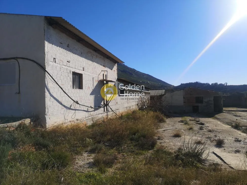 Other .. 1700m²  - 4