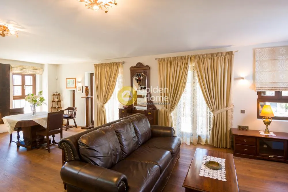 Detached house 353m²  - 4