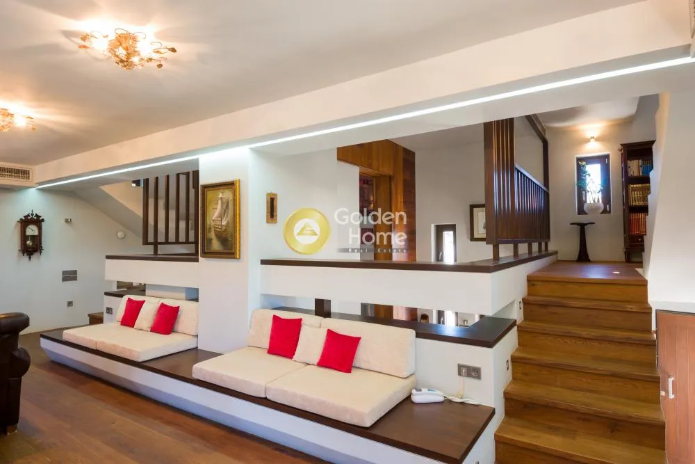 Detached house 353m²  - 5