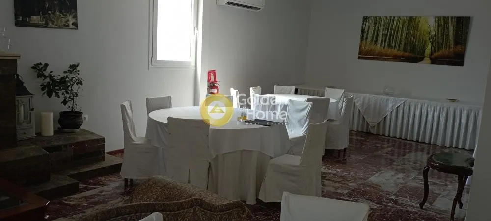 Άλλο.. 1600τ.μ.  - 3