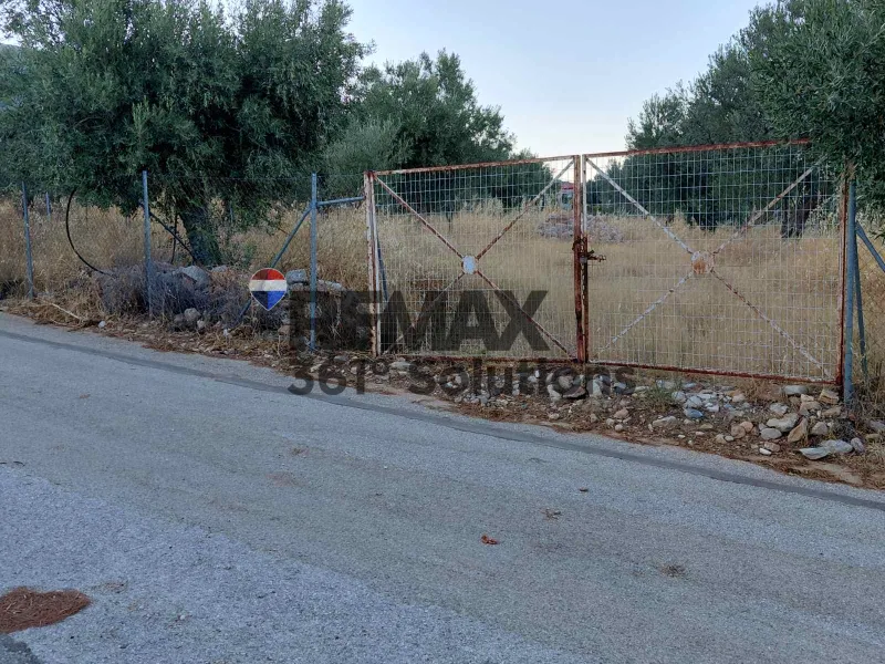 Land Parcel 1900m²  - 4