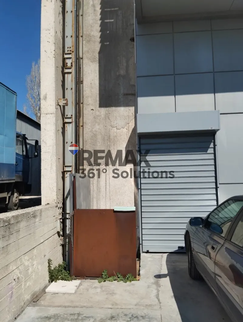 Standalone office building 350m²  - 3