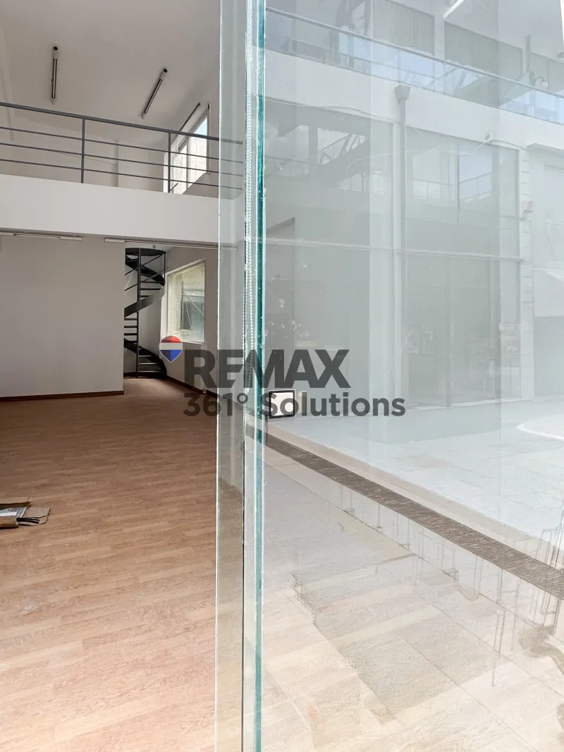Shop 61m²  - 2