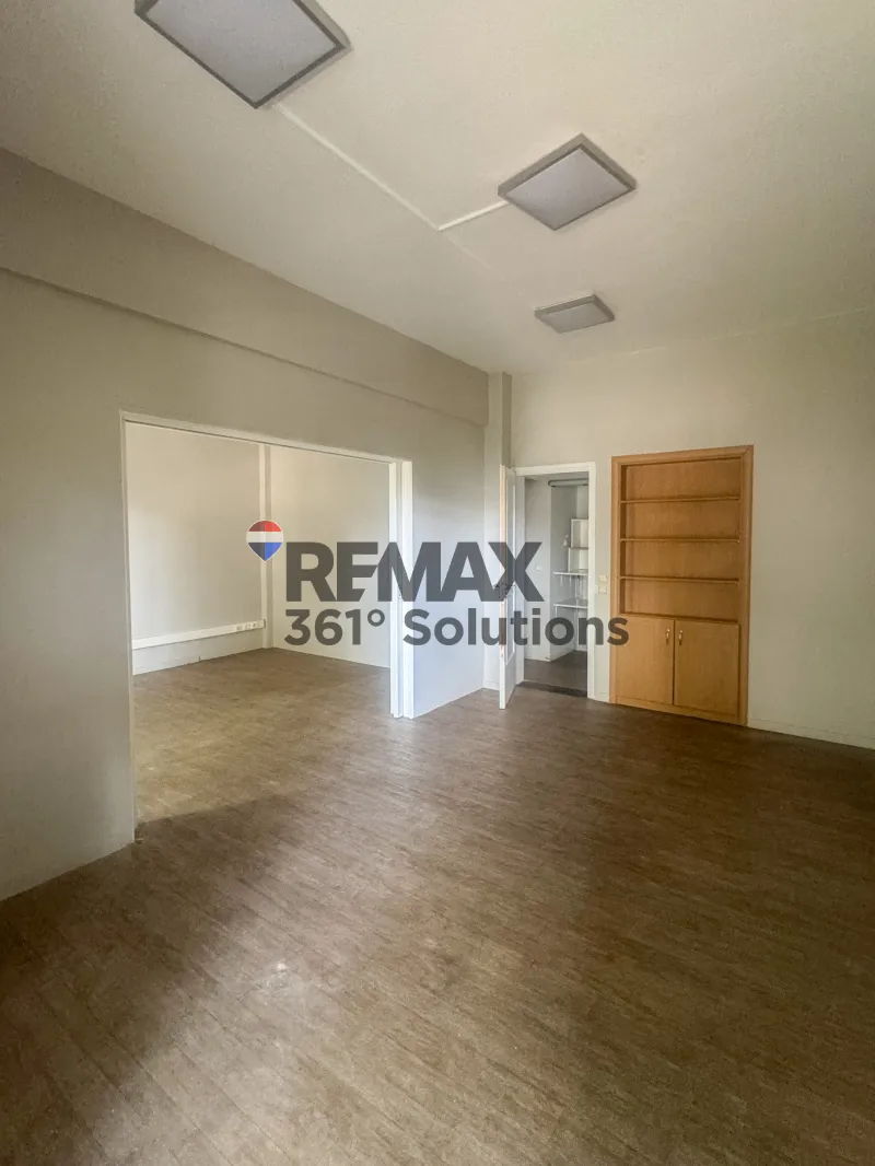 Office 117m²  - 3