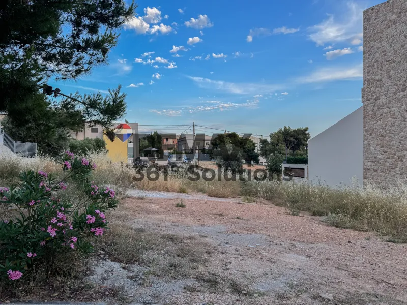 Plot 335m²  - 2
