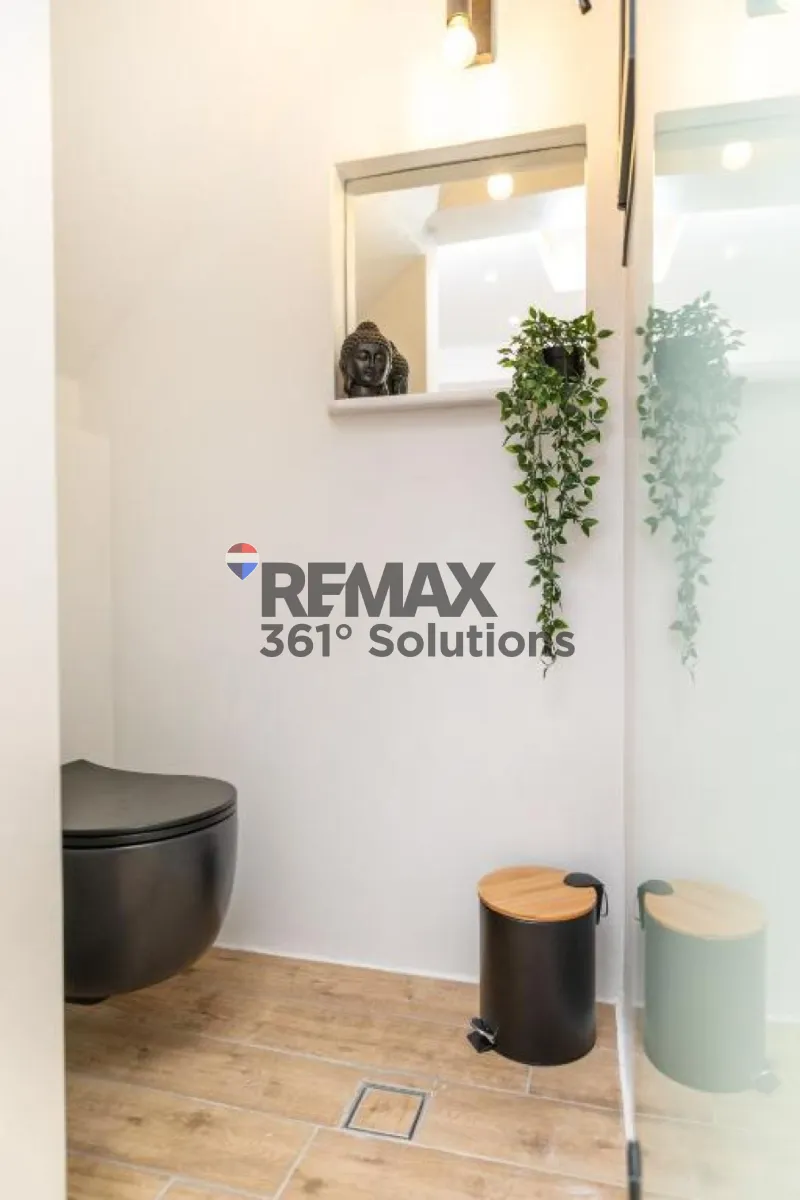 Business 71m²  - 3