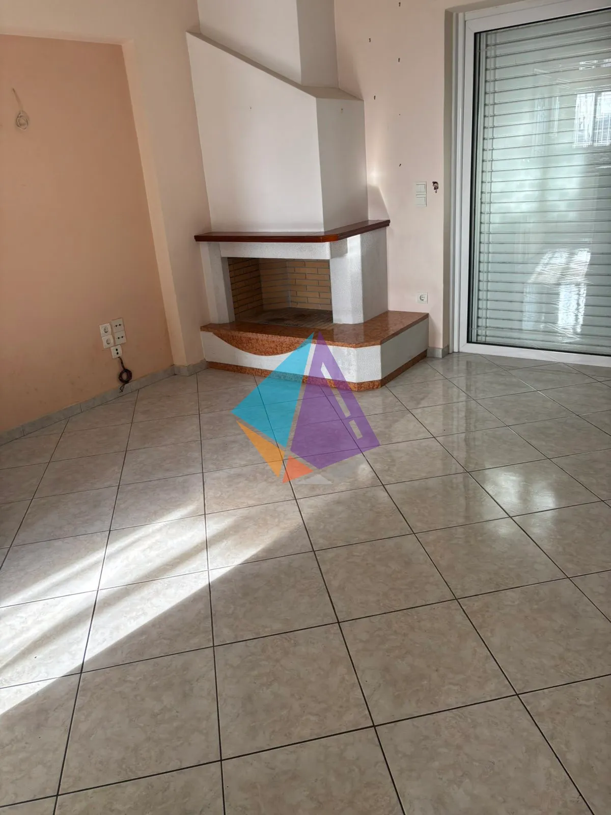 Standalone residential building 319m²  - 2