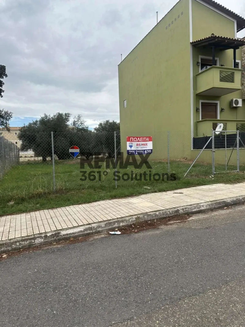 Οικόπεδο 217τ.μ.  - 3