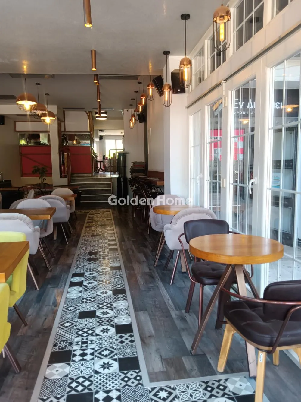 Other .. 180m²  - 5
