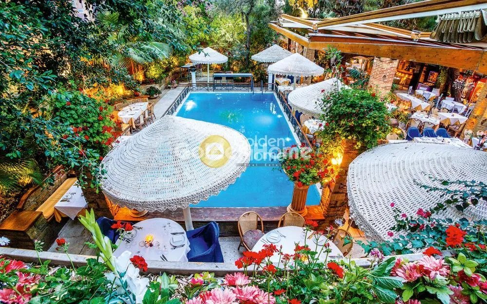 Other .. 1028m²  - 4
