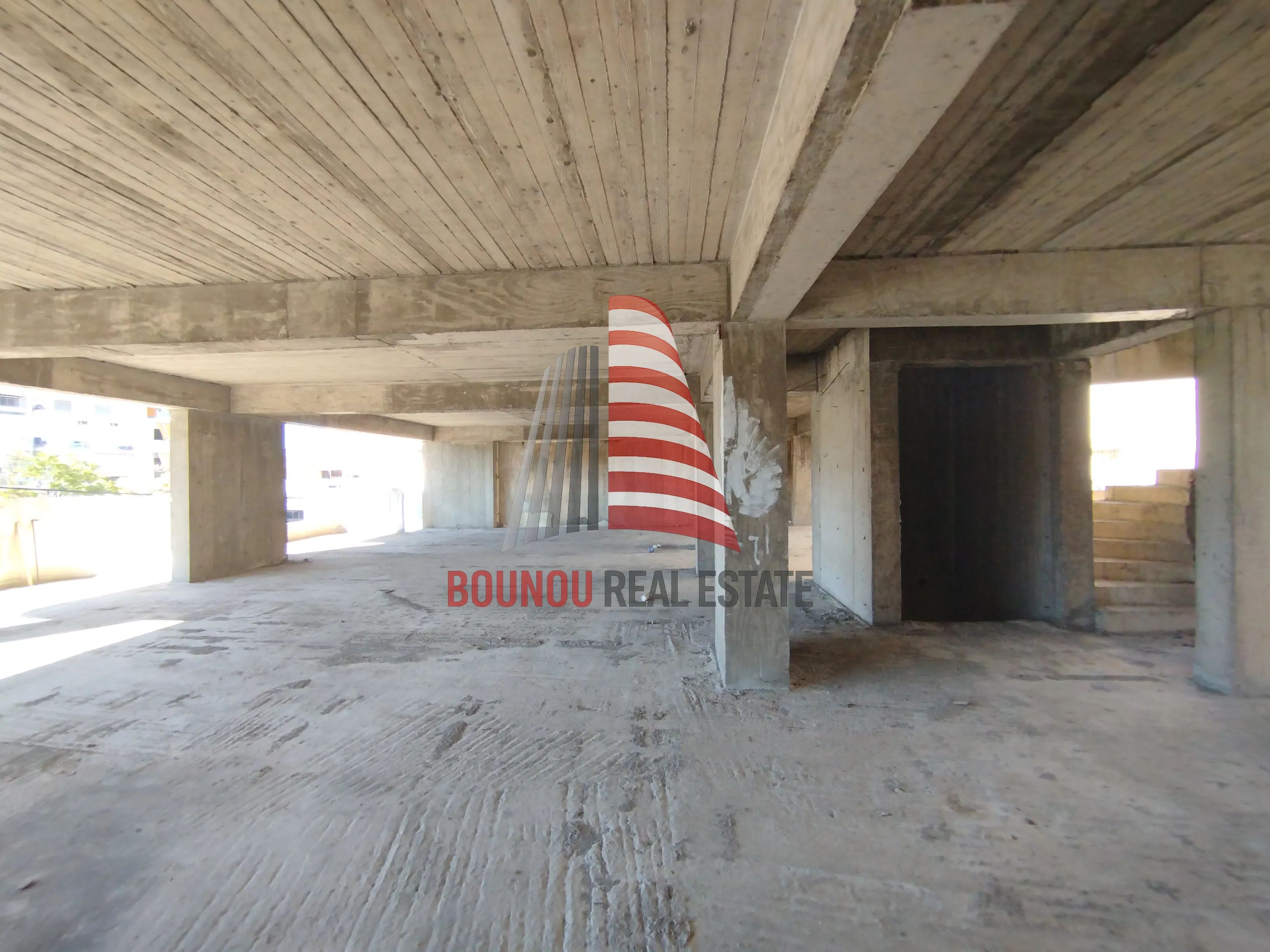 Standalone residential building 2245m²  - 2