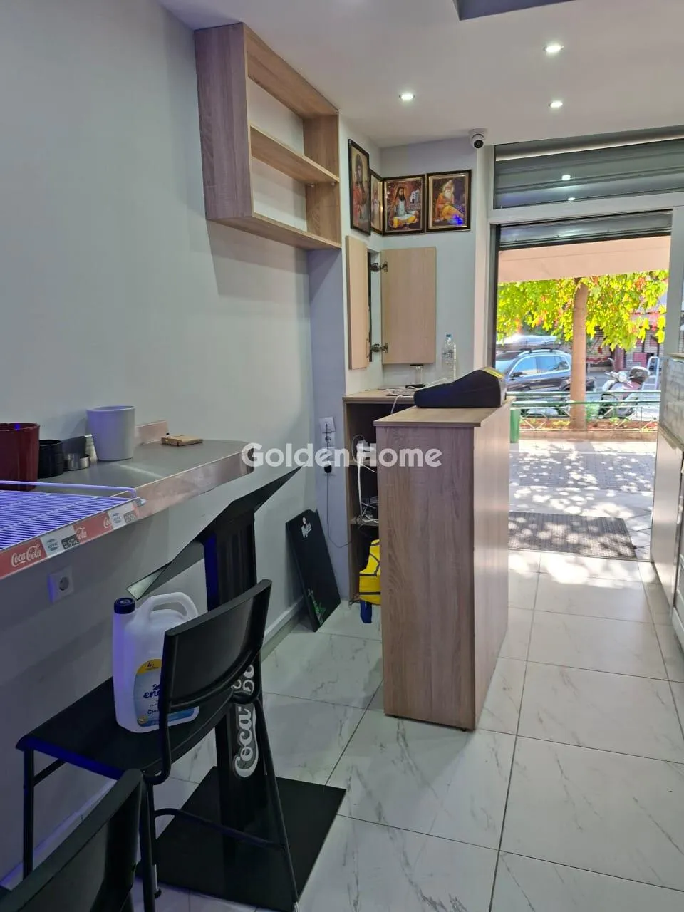 Other .. 77m²  - 2