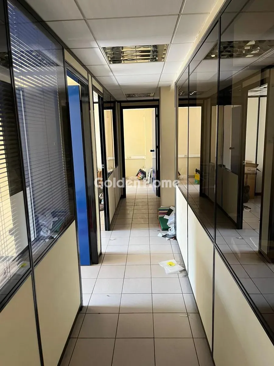 Office 210m²  - 4