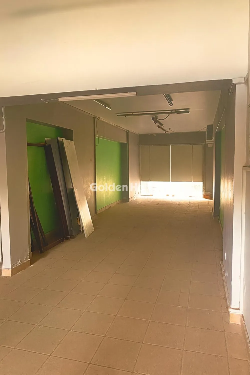 Shop 196m²  - 2